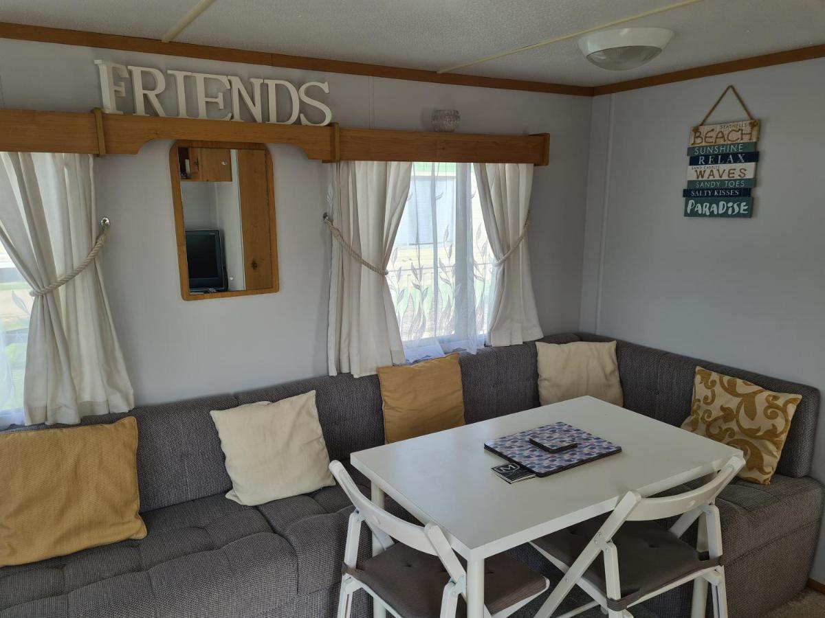 6 Berth On Sealands Ingoldmells Hotel Exterior photo